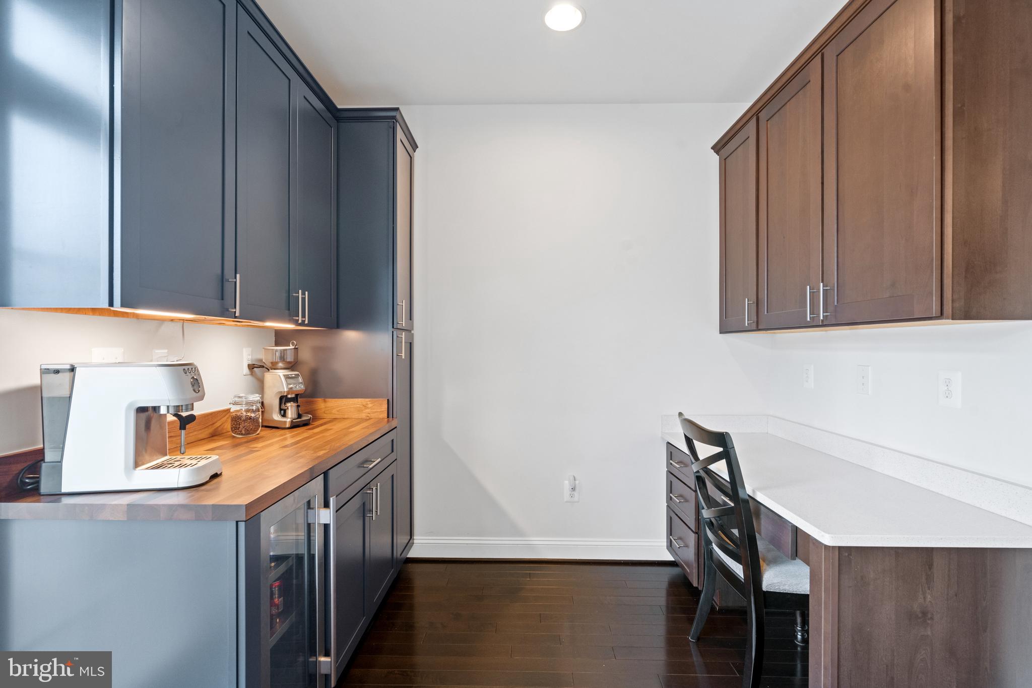 46083 Hall Road Sterling, VA 20166 - Photo 17 of 32