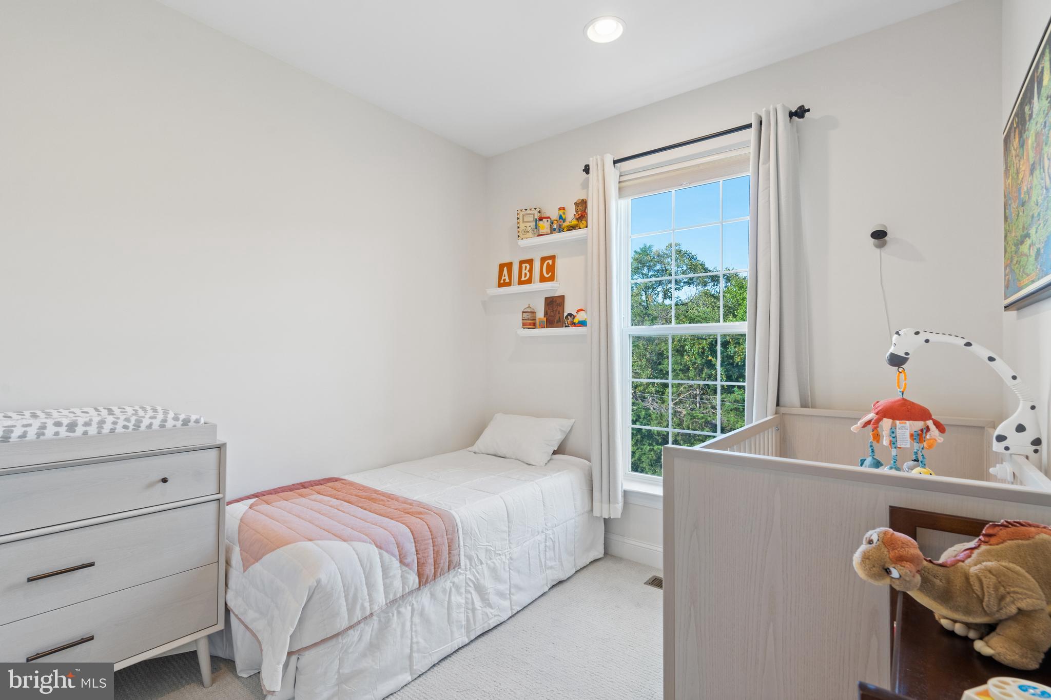 46083 Hall Road Sterling, VA 20166 - Photo 23 of 32