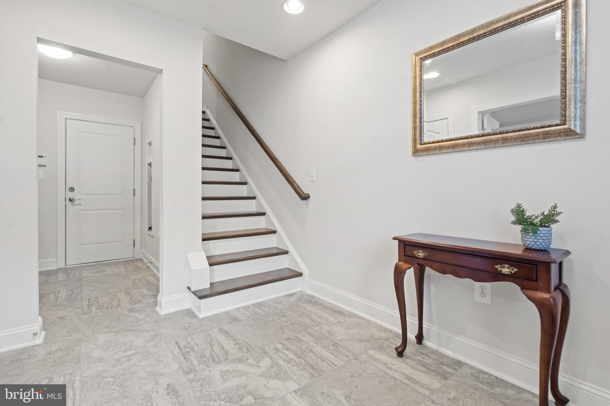 46083 Hall Road Sterling, VA 20166 - Photo 8 of 32