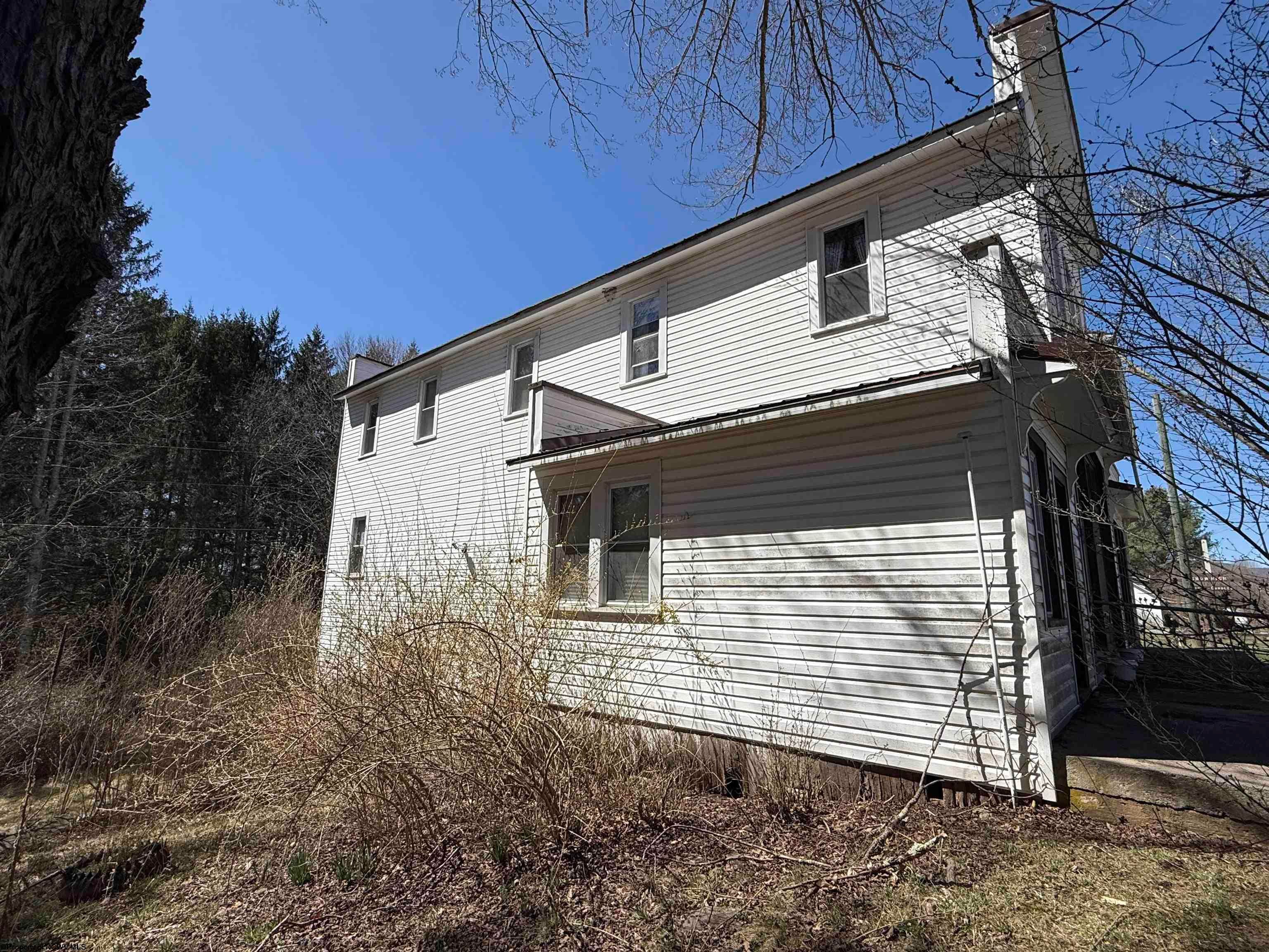 109 Old Route 28 Road Arbovale, WV 24915 - Photo 5 of 37 Gallery Image 5