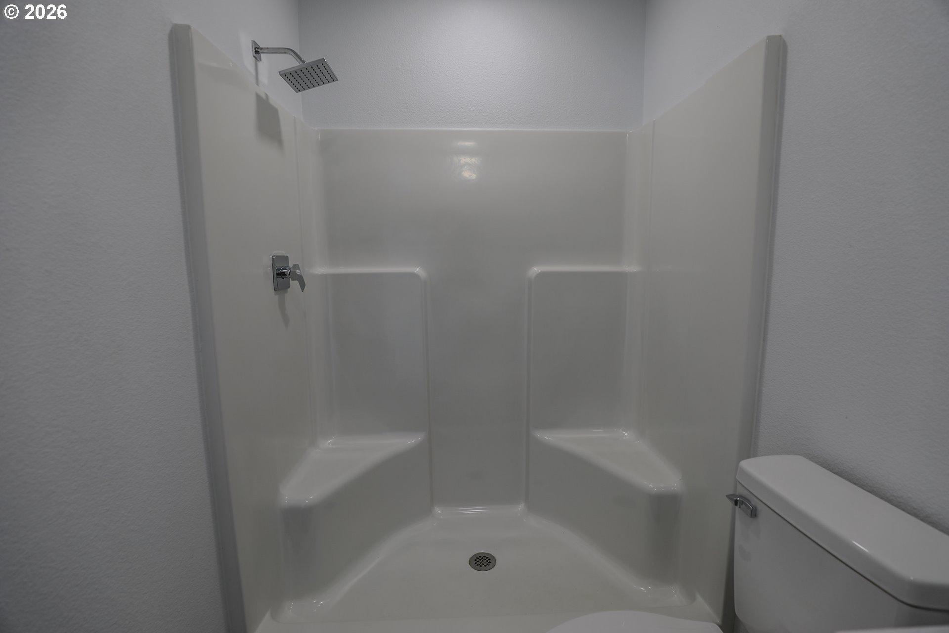 76 Southeast Darrell Avenue Winston, OR 97496 - Photo 16 of 41 Gallery Image 16