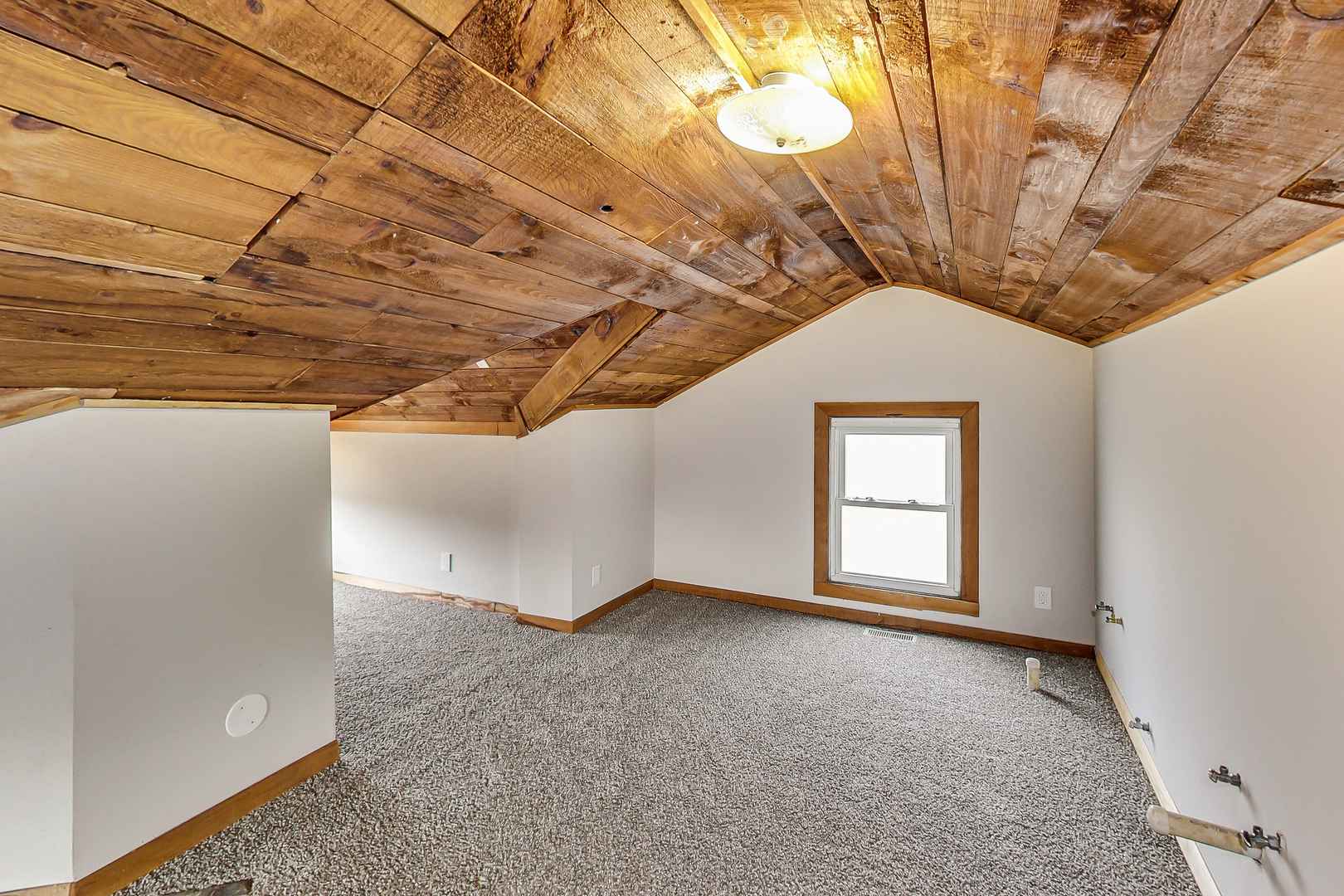 207 Center Road Frankfort, IL 60423 - Photo 26 of 41 a view of empty room with windows
