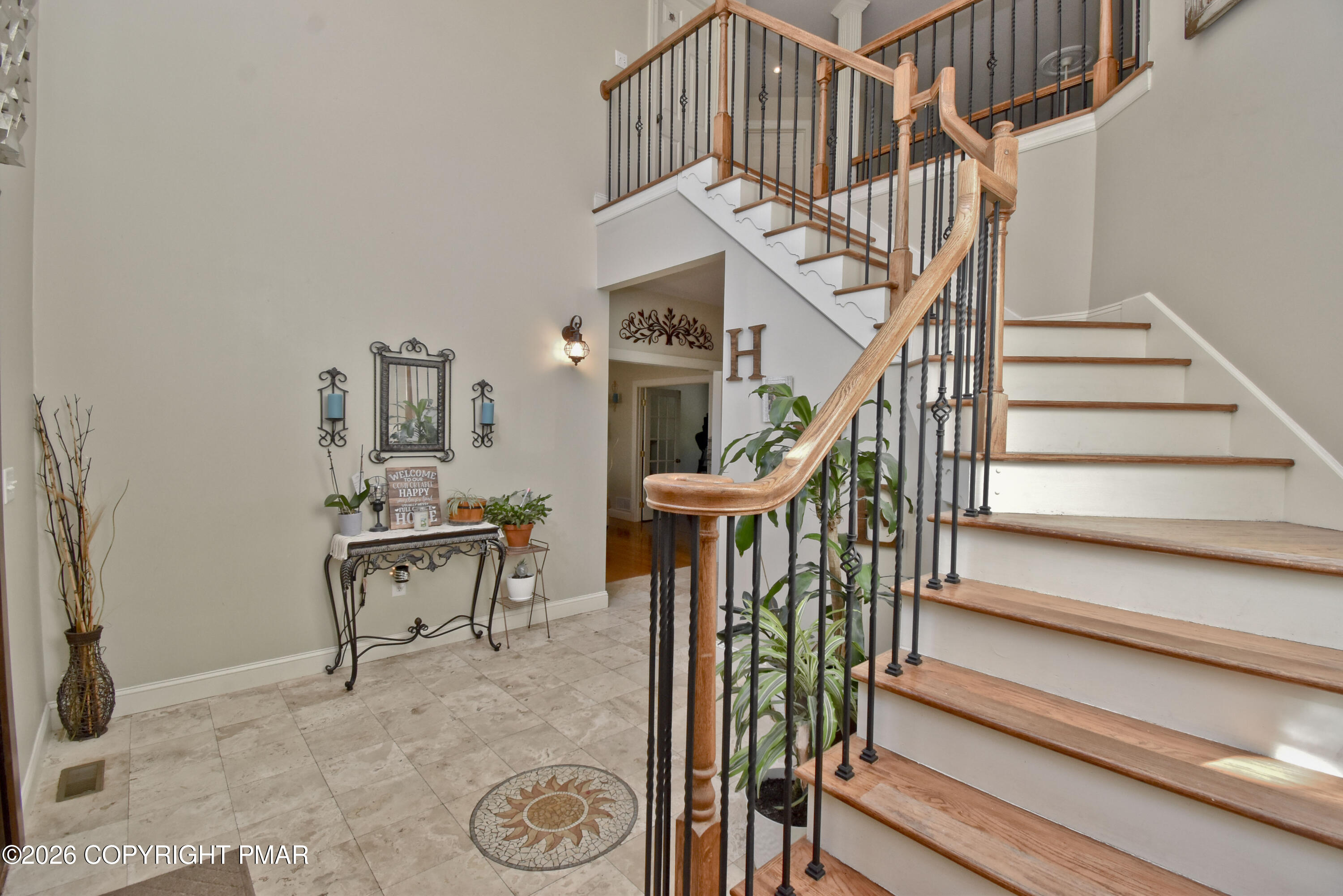 155 Chase Road Stroudsburg, PA 18360 - Photo 34 of 76 Foyer (3)
