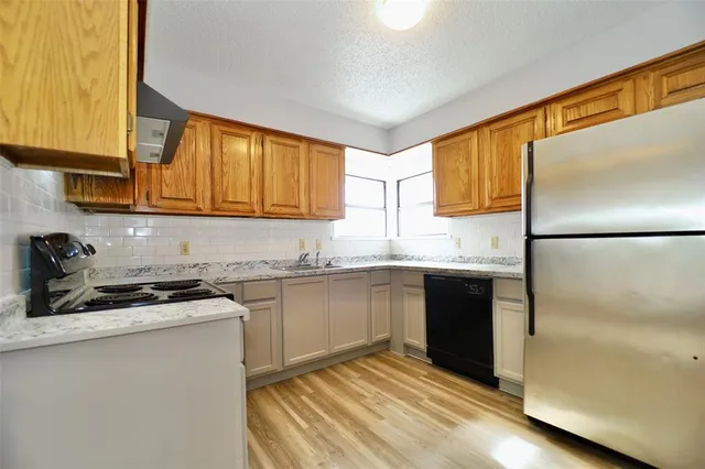 $2,100 | 1014 Willowbrook Trail, Carrollton, TX 75006