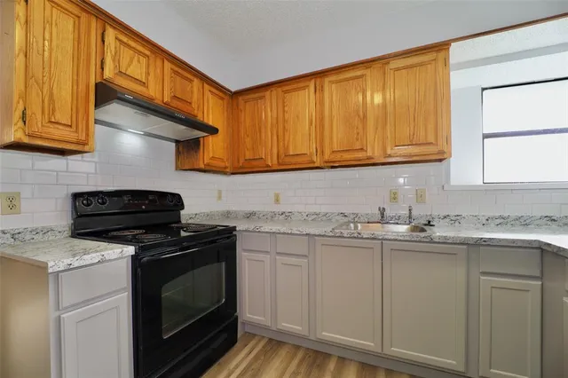 $2,100 | 1014 Willowbrook Trail, Carrollton, TX 75006