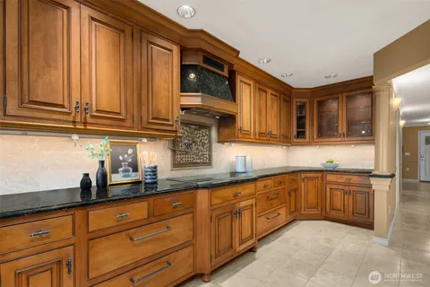$1,550,000 | 6436 Lake Washington Boulevard Northeast, Unit 5, Kirkland, WA 98033