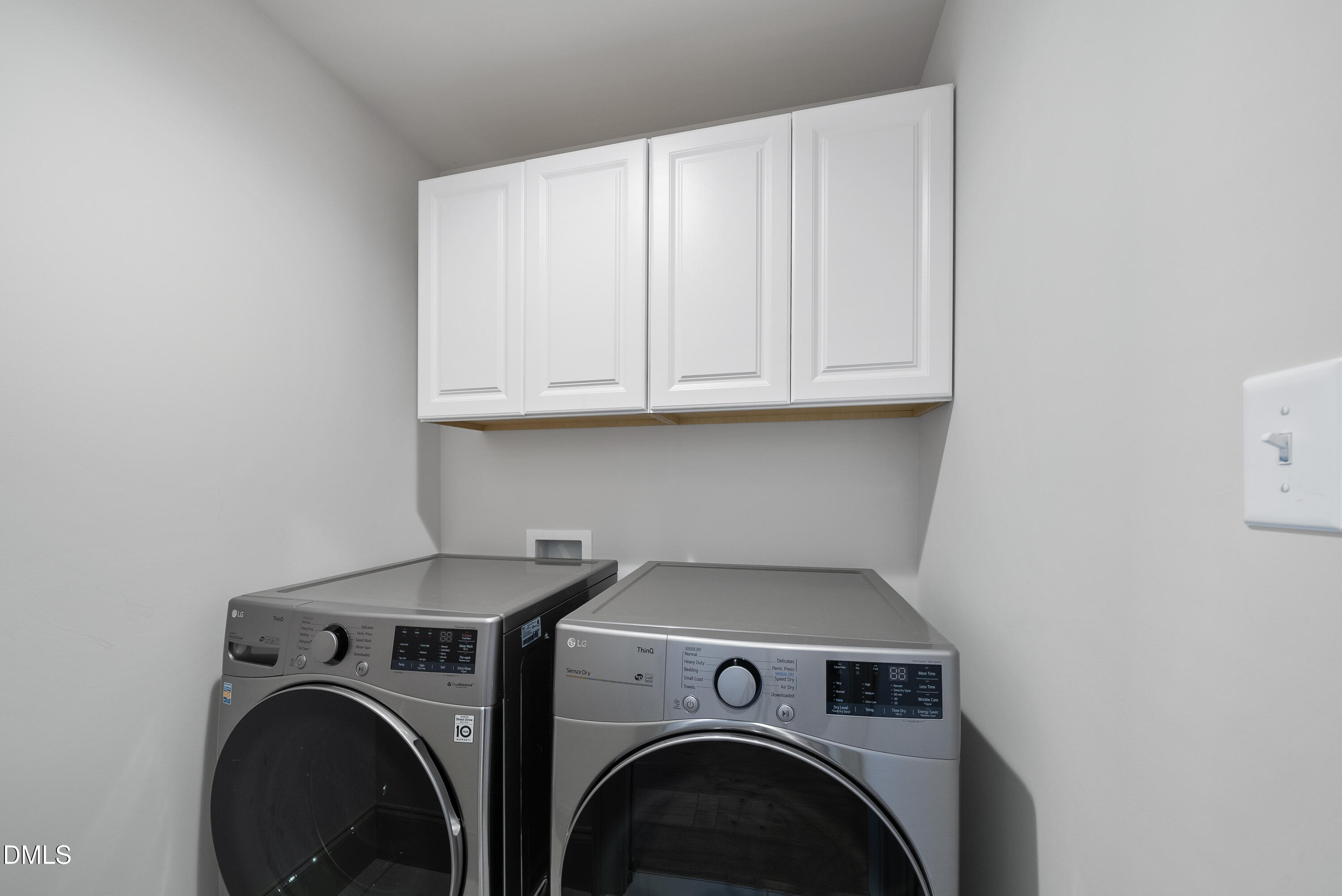 1501 Beauty Avenue Raleigh, NC 27610 - Photo 19 of 30 a utility room with dryer and washer