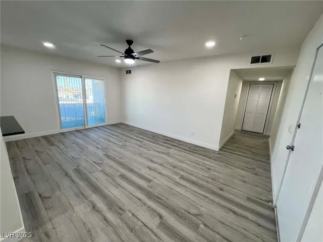 $1,991 | 1405 Vegas Valley Drive, Unit 312, Las Vegas, NV 89169