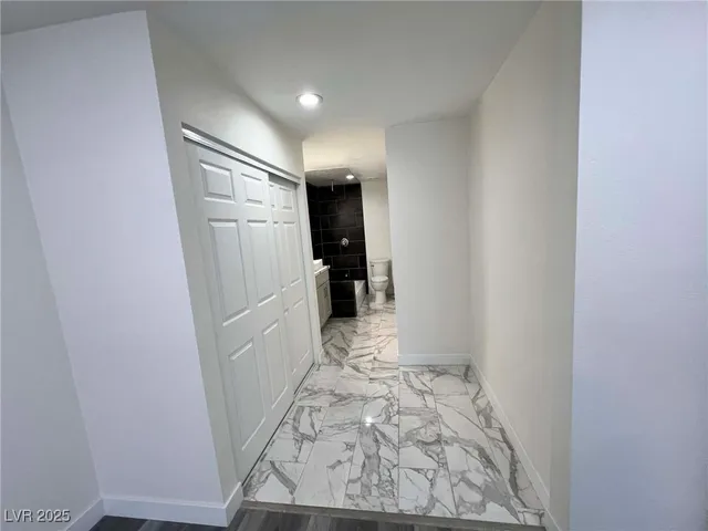 $1,991 | 1405 Vegas Valley Drive, Unit 312, Las Vegas, NV 89169