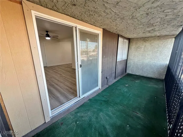 $1,991 | 1405 Vegas Valley Drive, Unit 312, Las Vegas, NV 89169