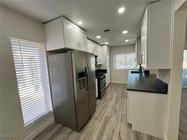 $1,991 | 1405 Vegas Valley Drive, Unit 312, Las Vegas, NV 89169