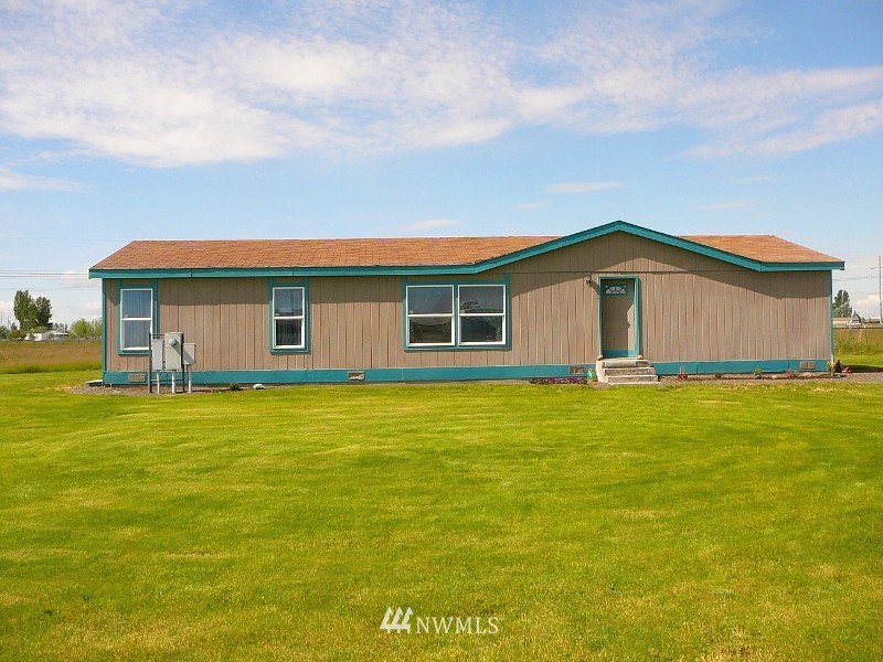 10672 Rd H.8 Northeast Moses Lake, WA 98837 - Photo 1 of 8 Gallery Image 1