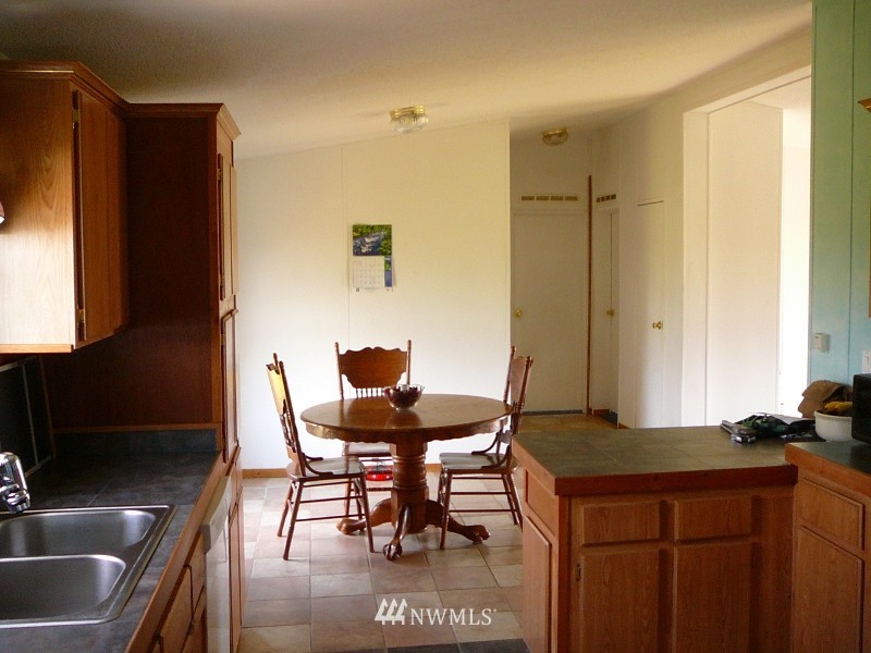 10672 Rd H.8 Northeast Moses Lake, WA 98837 - Photo 3 of 8 Gallery Image 3