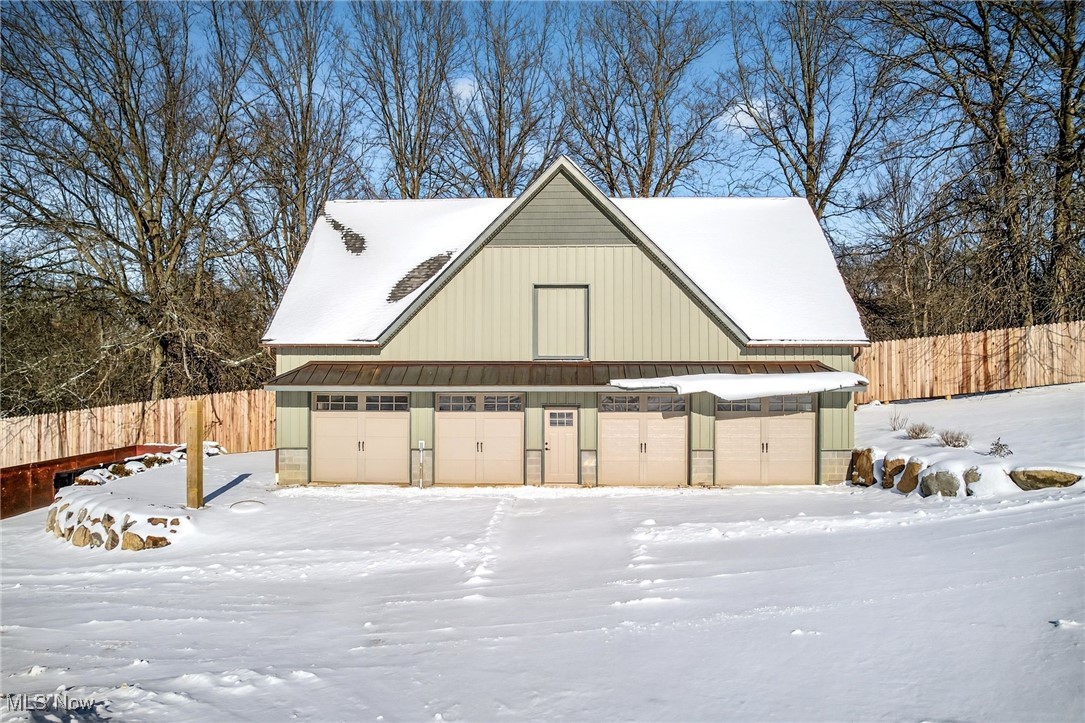 8830 Mentor Road Mentor, OH 44060 - Photo 32 of 50 New 50x30 4 car garage with walkk up hay loft