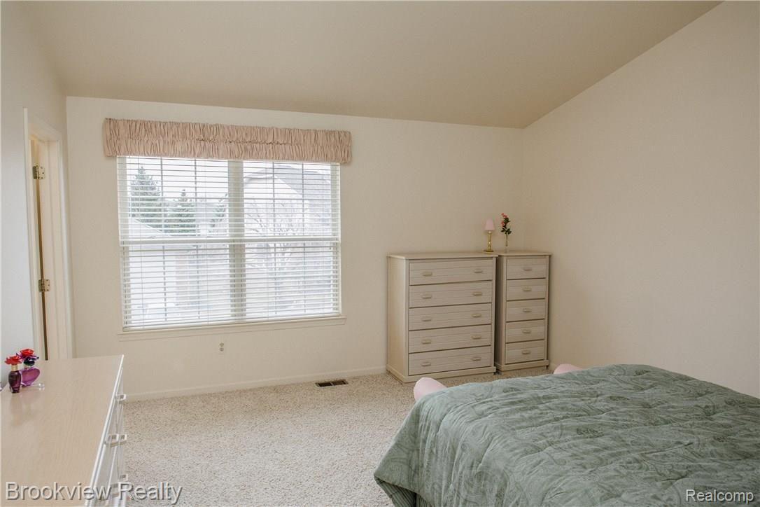 3276 Silverbrook Drive Rochester, MI 48306 - Photo 28 of 48 edit-9481.jpg