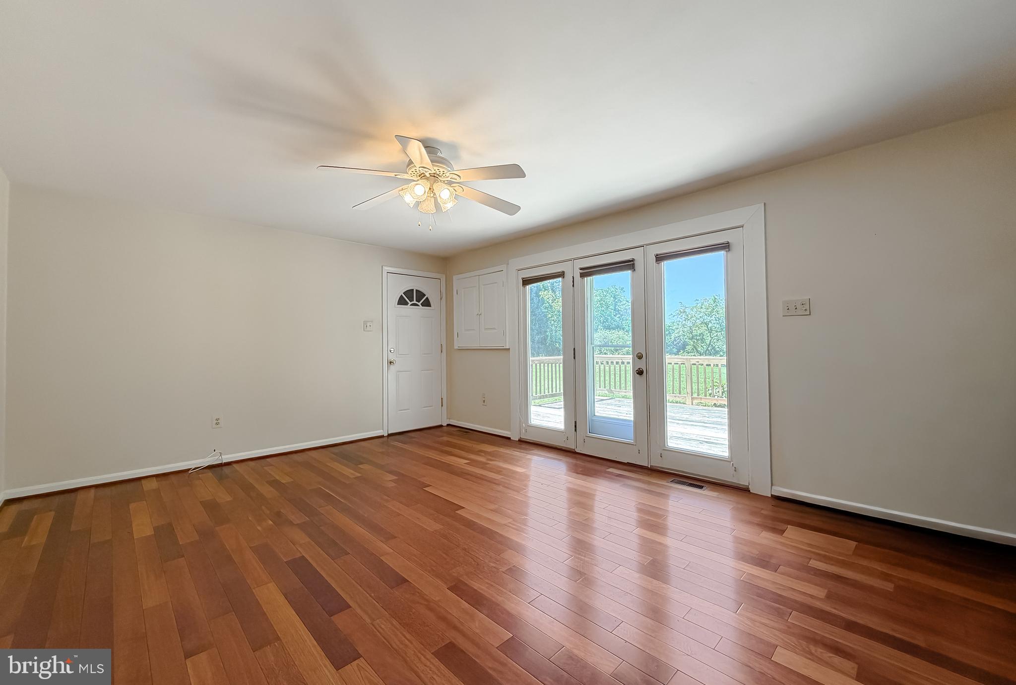 811 Cove Point Road Lusby, MD 20657 - Photo 3 of 48