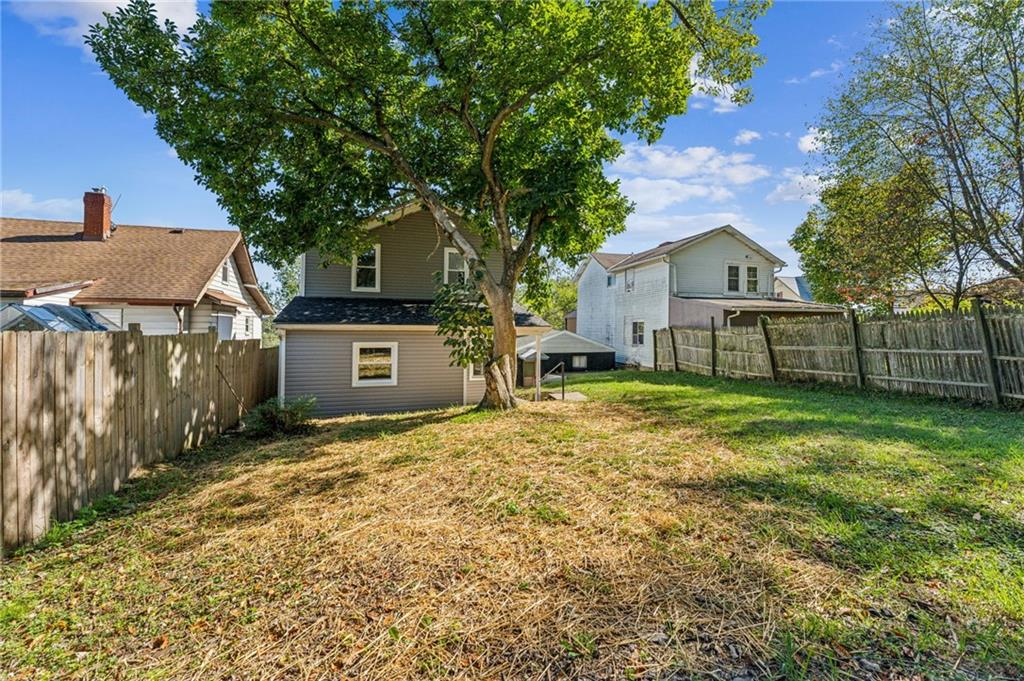117 Owen Street McKees Rocks, PA 15136 - Photo 32 of 35 a front view of a house with a yard