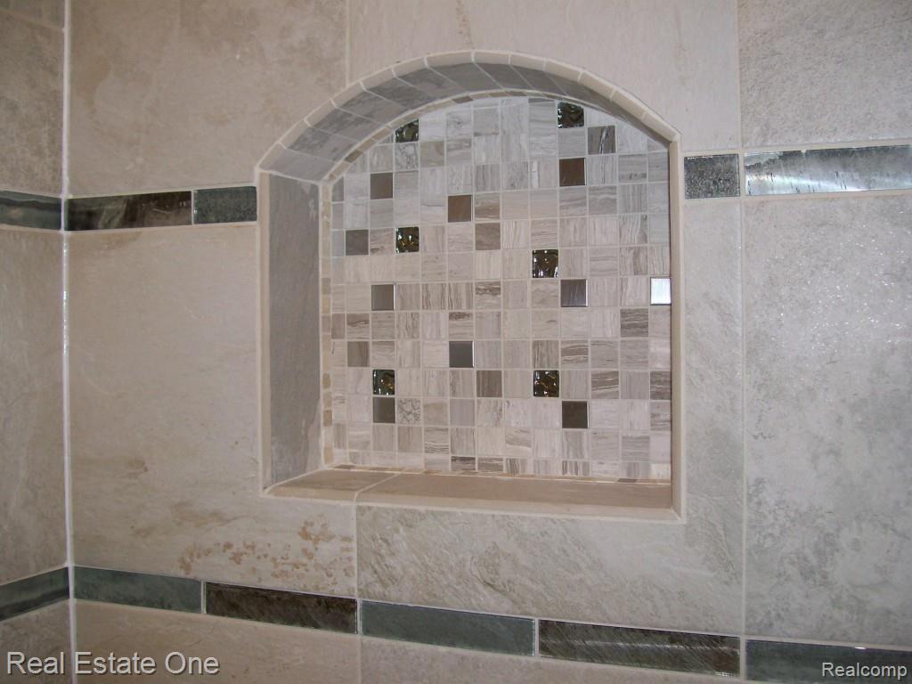 10509 Culver Road Brighton, MI 48114 - Photo 31 of 41 100_0310.jpg
