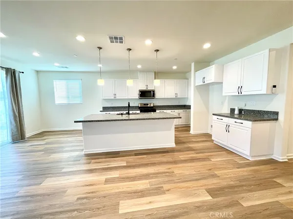 $769,900 | 36288 Firelight Circle, Wildomar, CA 92595