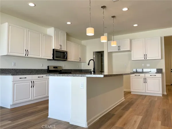 $769,900 | 36288 Firelight Circle, Wildomar, CA 92595