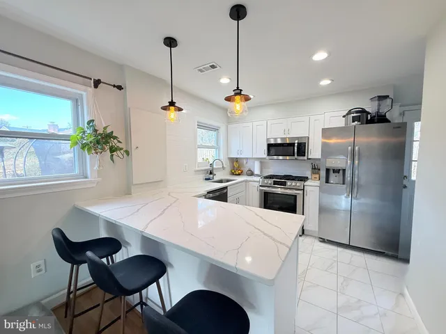 $2,600 | 12522 Epping Court, Silver Spring, MD 20906