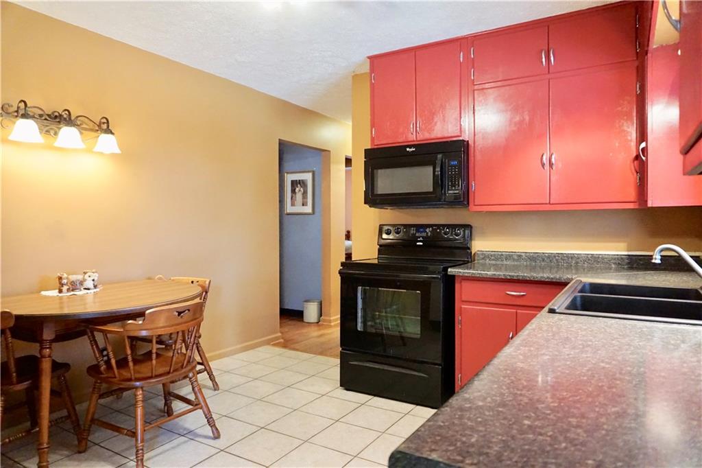 3870 Egbert Road Martinsville, IN 46151 - Photo 3 of 25 Gallery Image 3