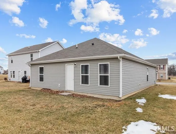 $225,000 | 1391 Gregg Drive, Albany, IN 47320