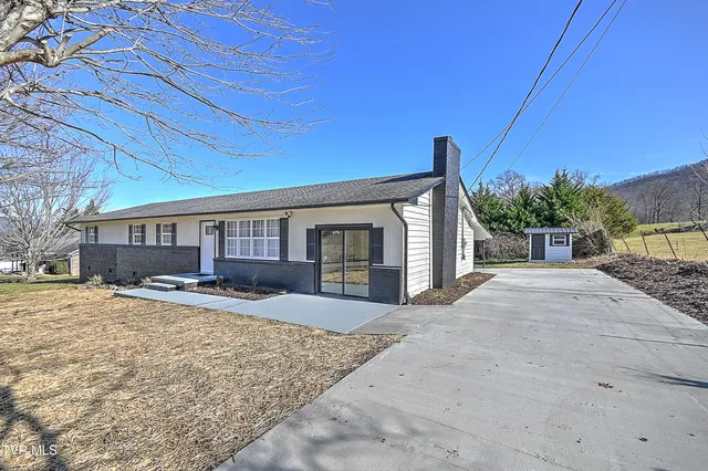 $299,000 | 371 H Heaton Road, Elizabethton, TN 37643