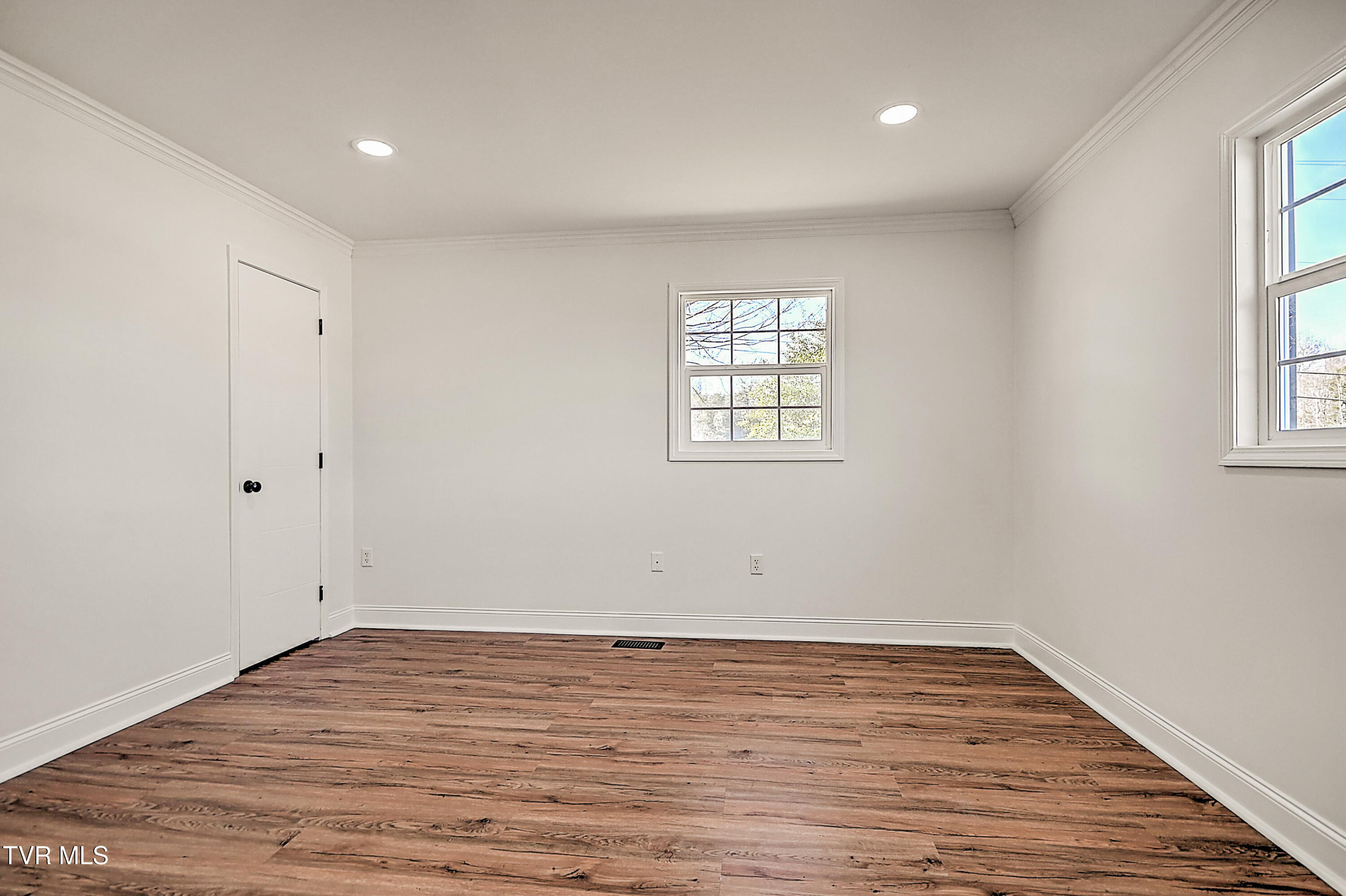 371 H Heaton Road Elizabethton, TN 37643 - Photo 30 of 45 371 H Heaton CC-34