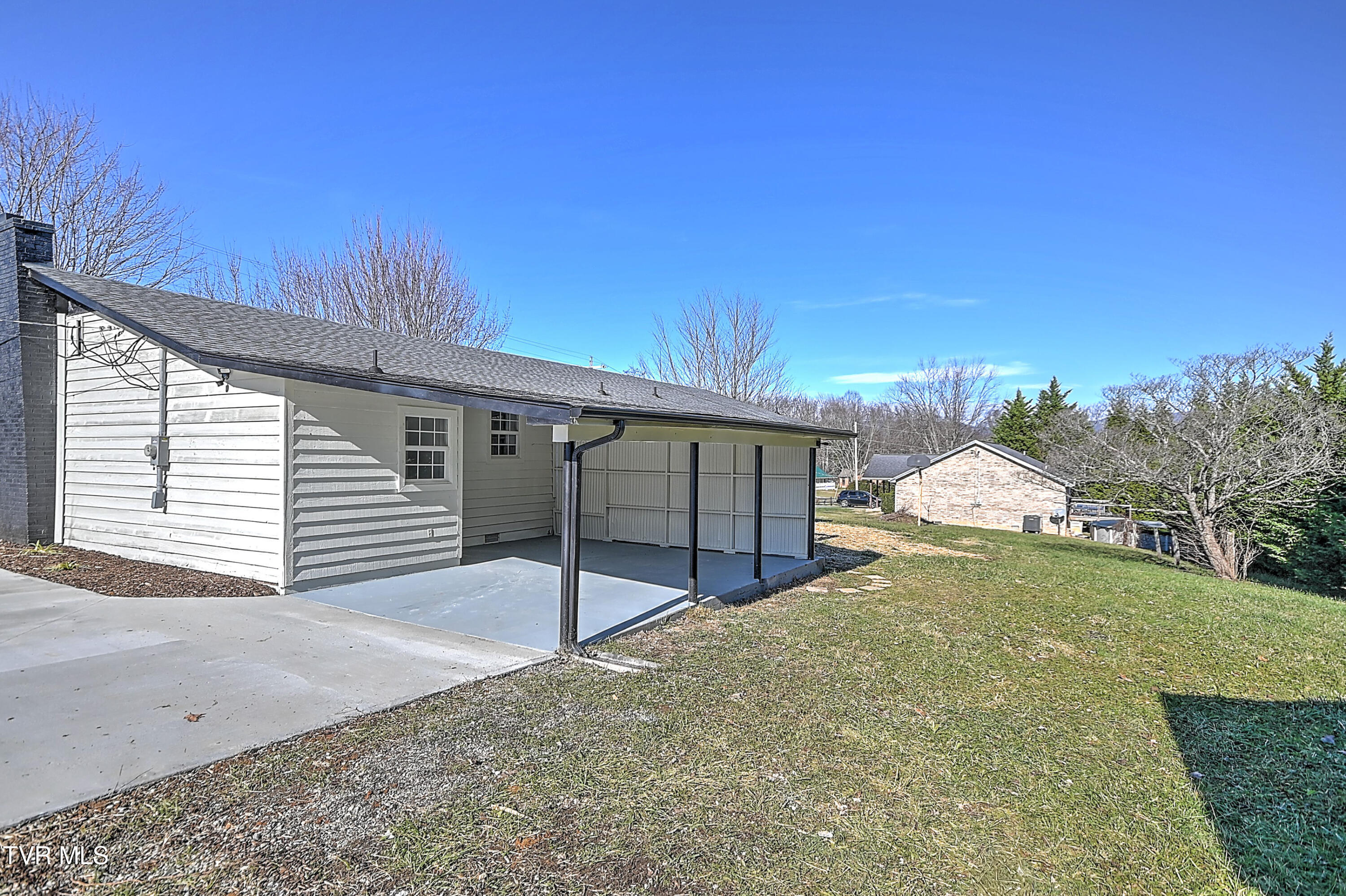 371 H Heaton Road Elizabethton, TN 37643 - Photo 40 of 45 371 H Heaton CC-44