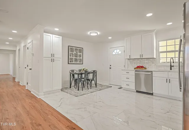 $299,000 | 371 H Heaton Road, Elizabethton, TN 37643