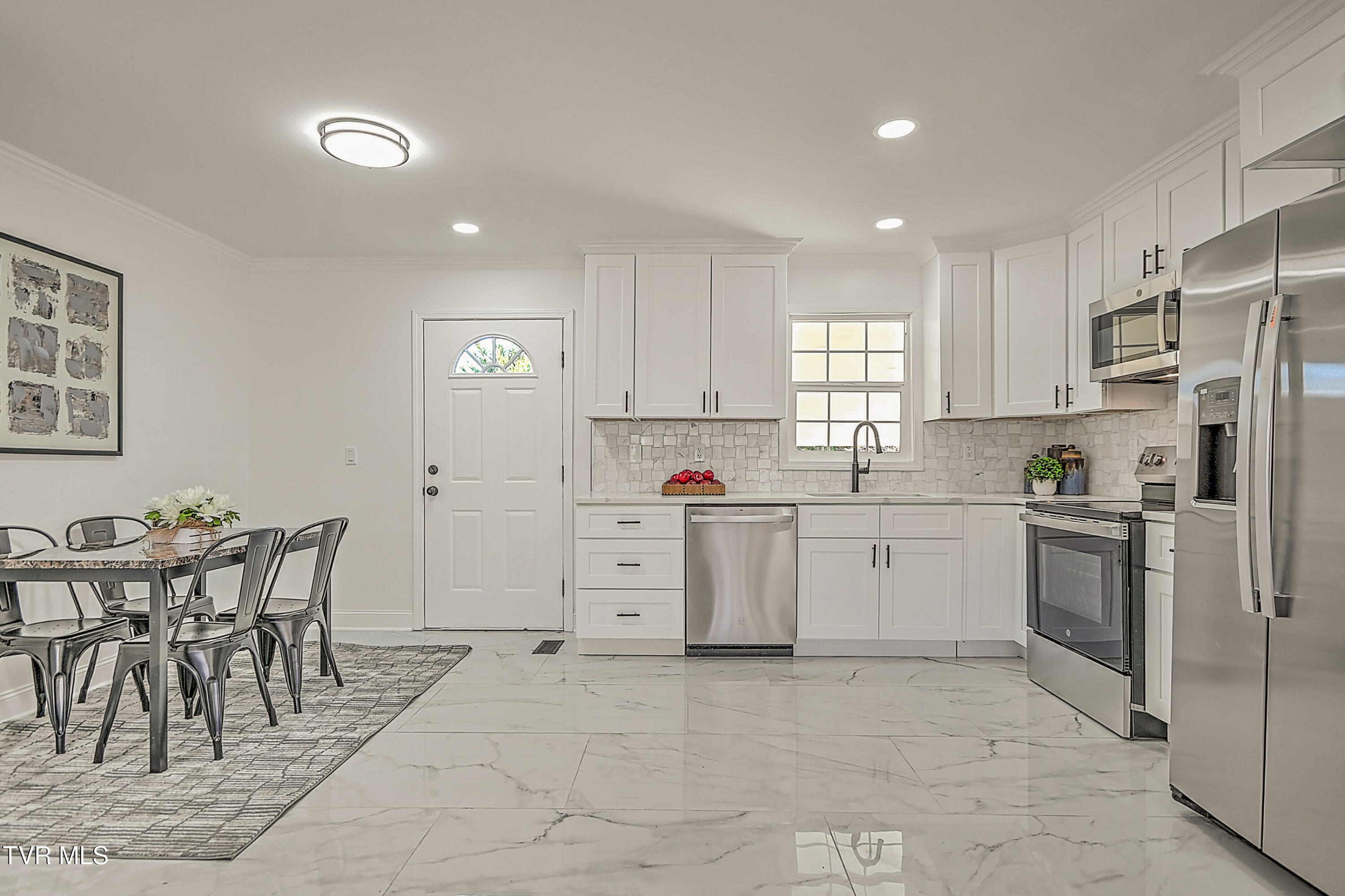 371 H Heaton Road Elizabethton, TN 37643 - Photo 7 of 45 371 H Heaton CC-9