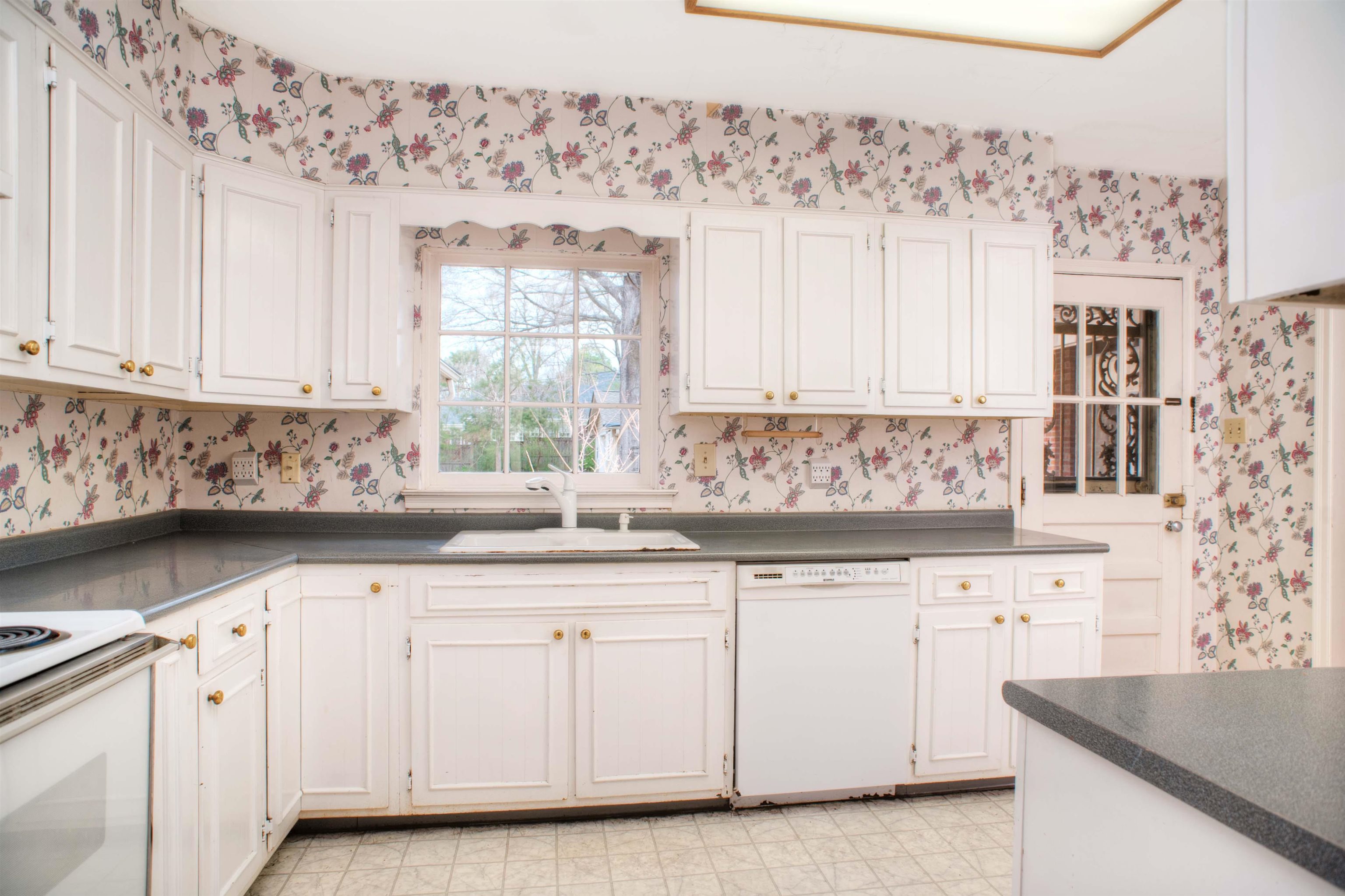 5270 Cole Road Memphis, TN 38120 - Photo 6 of 20