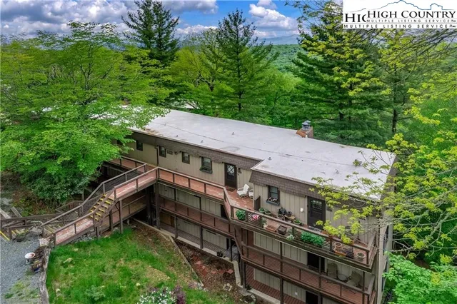 $119,900 | 103 Mid Holiday Lane, Unit D214, Beech Mountain, NC 28604