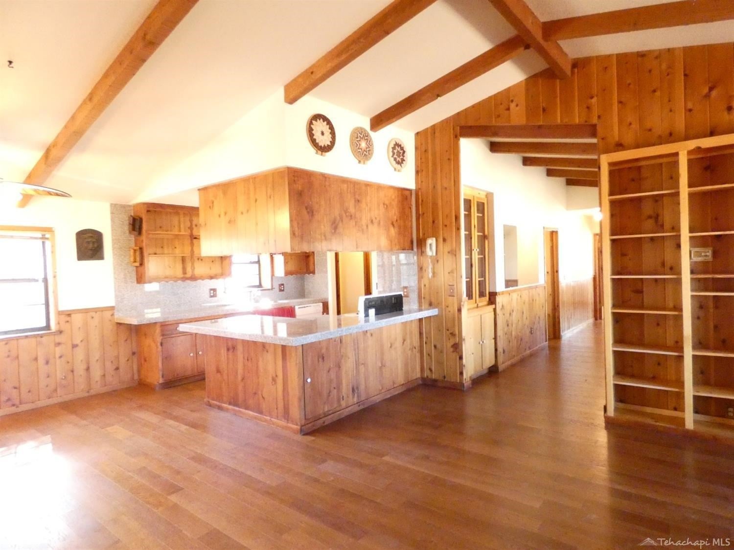 21658 Highline Road Tehachapi, CA 93561 - Photo 10 of 26 Gallery Image 10