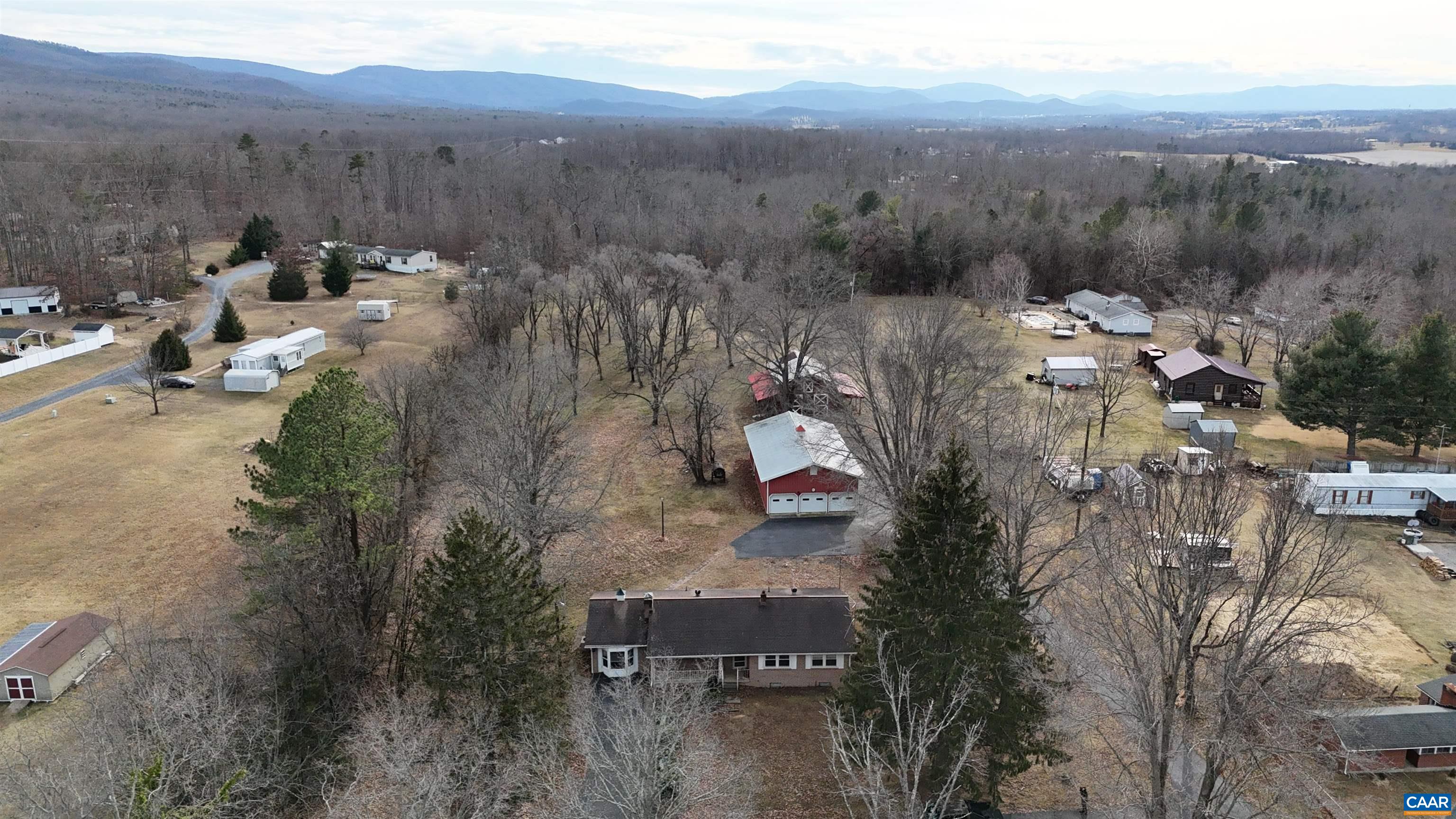 87 Mine Branch Road Crimora, VA 24431 - Photo 11 of 74