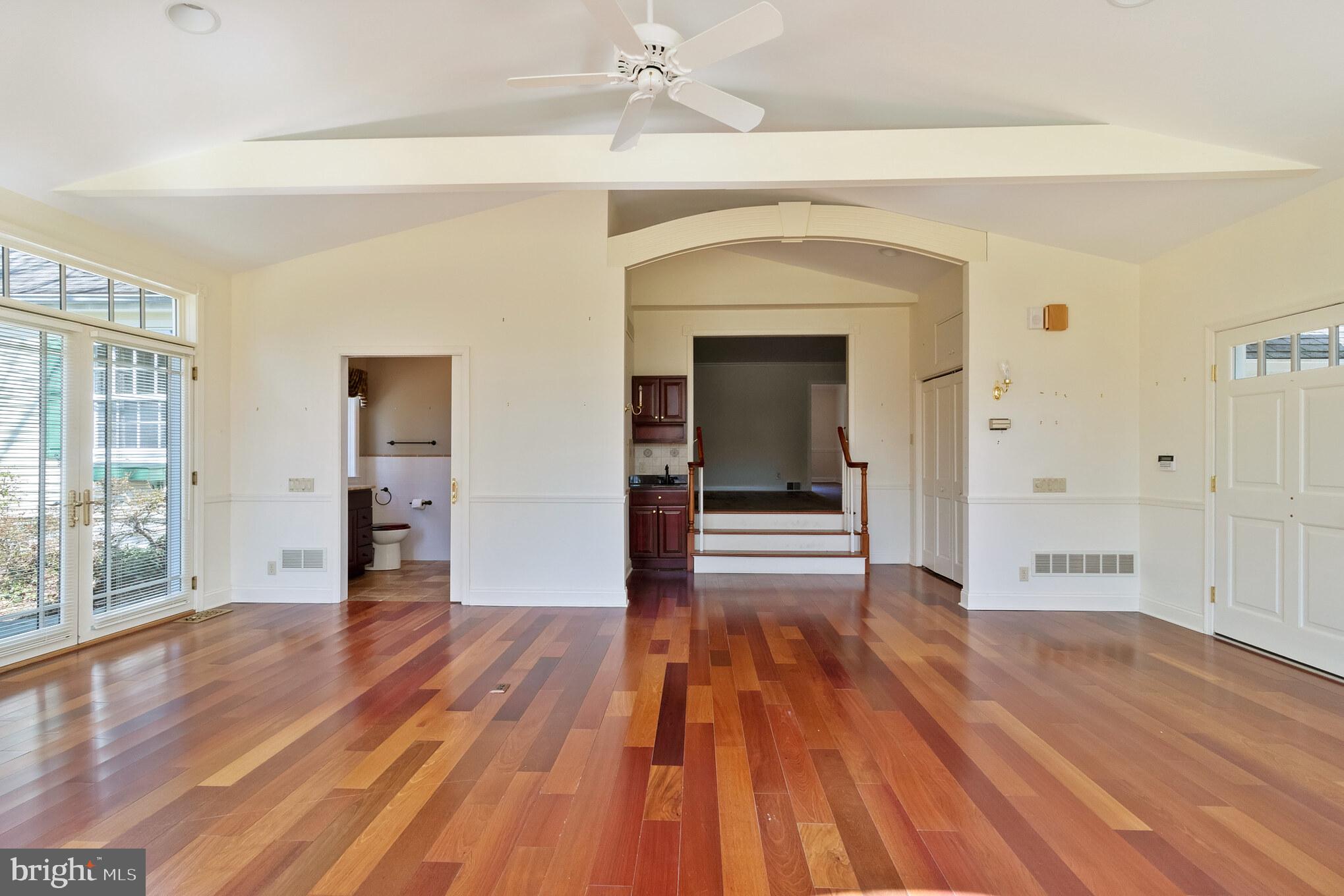 100 Steeplechase Road Devon, PA 19333 - Photo 10 of 33 Great Room with Full Bath, Wet Bar,Laundry Clst