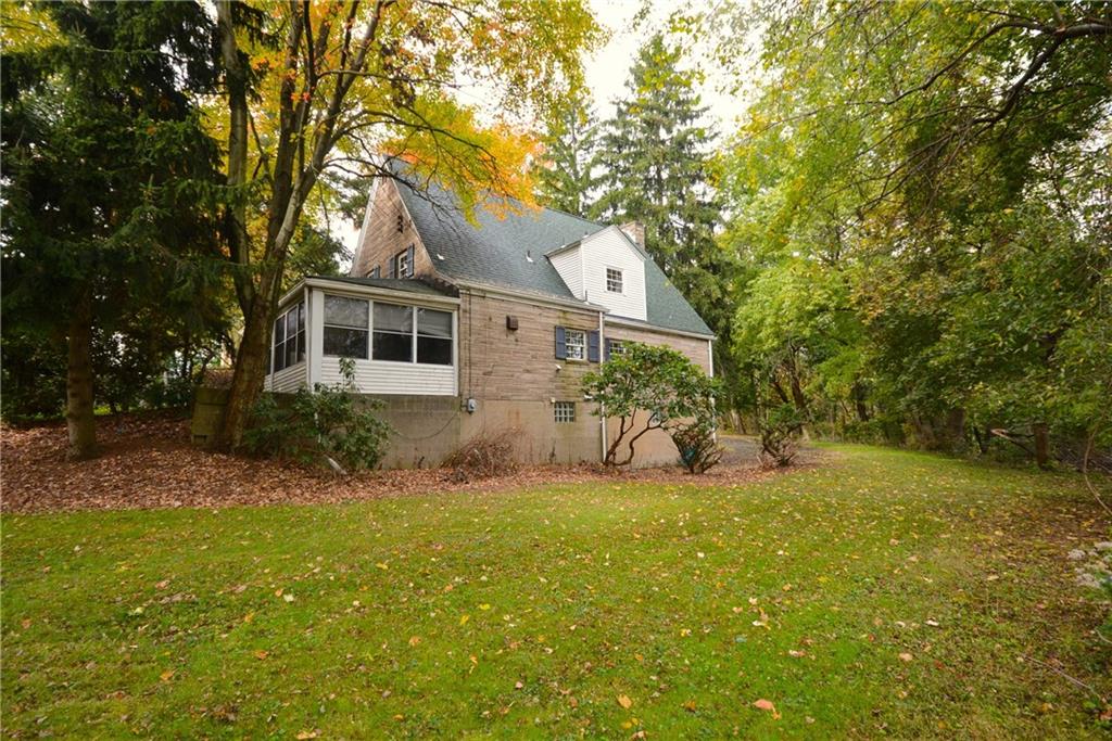 101 Colonial Drive McKees Rocks, PA 15136 - Photo 24 of 25 View of back yard and exterior