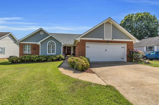 $370,000 | 5720 Edgmon Road, Ooltewah, TN 37363