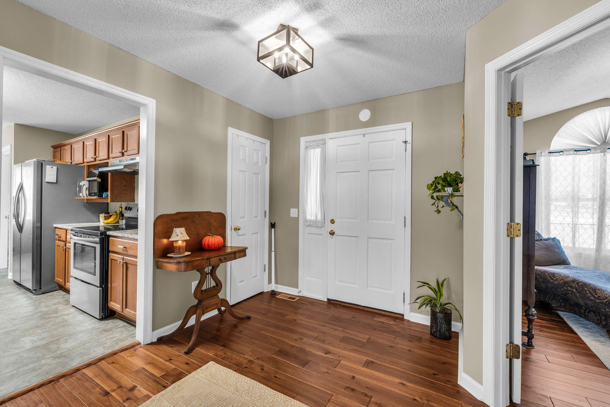 5720 Edgmon Road Ooltewah, TN 37363 - Photo 5 of 43 5-web-or-mls-5720-edgmon-rd