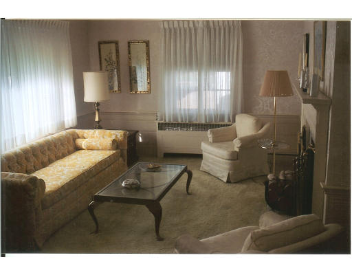 117 Wolcott Road Milton, MA 02186 - Photo 3 of 3 Gallery Image 3