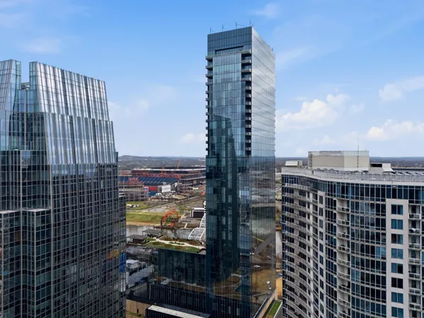 $12,500 | 160 2nd Avenue South, Unit 1906, Nashville, TN 37201