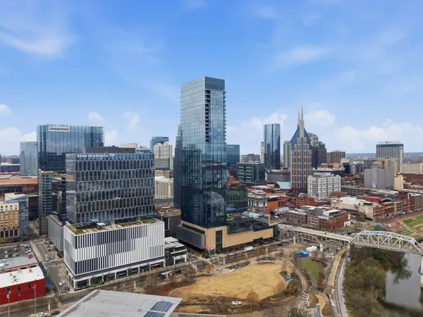 $12,500 | 160 2nd Avenue South, Unit 1906, Nashville, TN 37201