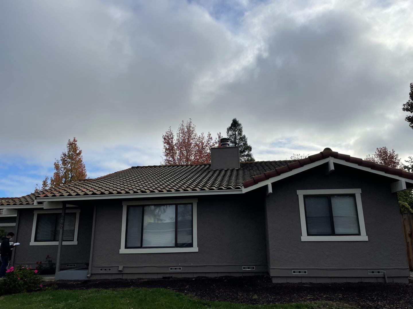 6790 Filbro Drive Gilroy, CA 95020 - Photo 31 of 43 a front view of a house