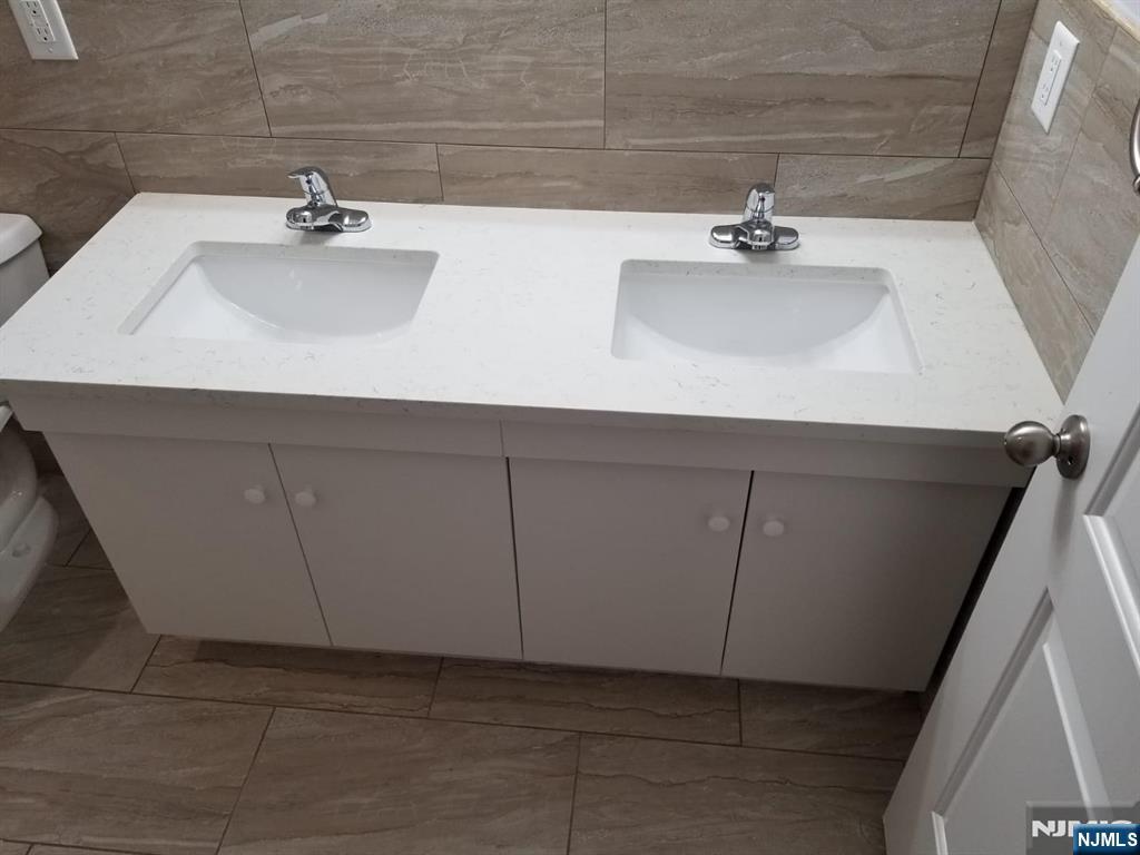 576 South 11th Street Newark, NJ 07103 - Photo 15 of 18