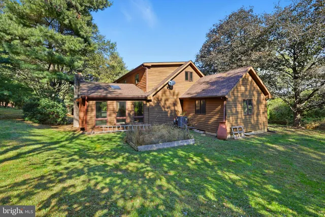 $834,900 | 2 Carriage Lane, Chester Springs, PA 19425