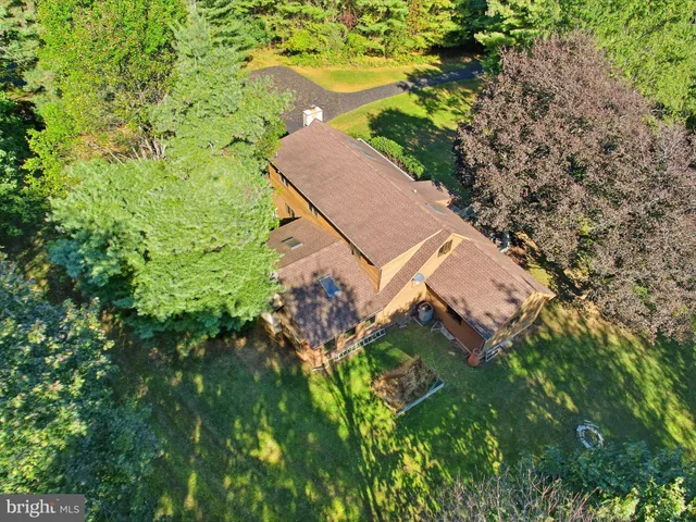 $834,900 | 2 Carriage Lane, Chester Springs, PA 19425