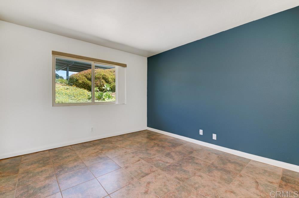 640 West Solana Circle, Unit 1 Solana Beach, CA 92075 - Photo 38 of 42 an empty room with windows