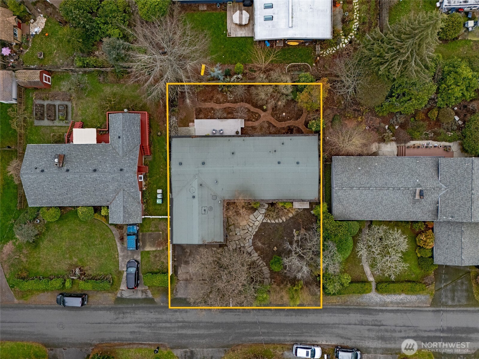 22432 98th Avenue West Edmonds, WA 98020 - Photo 29 of 36