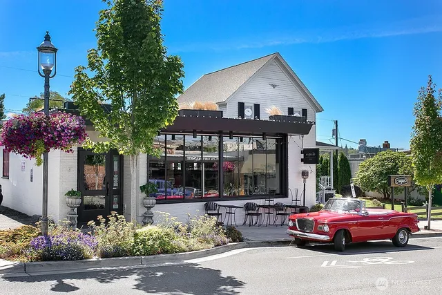 $1,195,000 | 22432 98th Avenue West, Edmonds, WA 98020